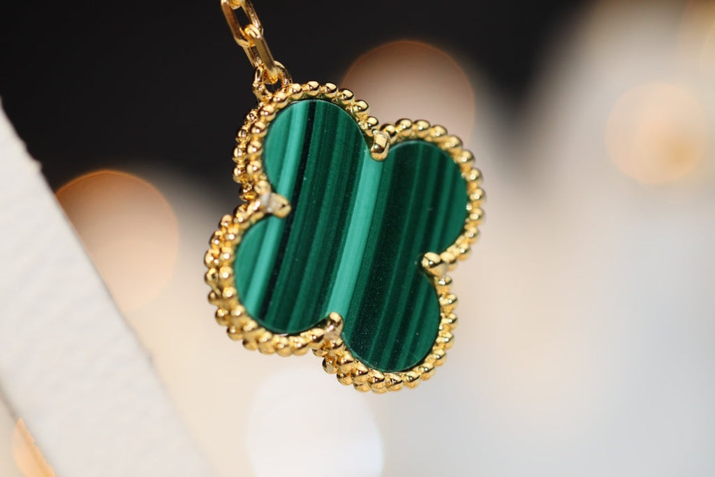 Van Cleef & Arpels CLOVER EARRINGS GOLD MALACHITE DIAMOND 3 MOTIF