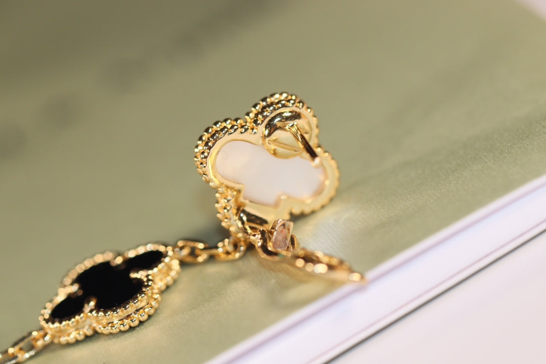 Van Cleef & Arpels CLOVER EARRINGS GOLD ONYX MOP 3 MOTIF