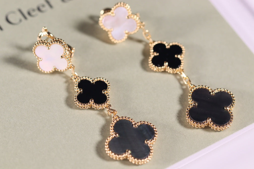 Van Cleef & Arpels CLOVER EARRINGS GOLD ONYX MOP 3 MOTIF