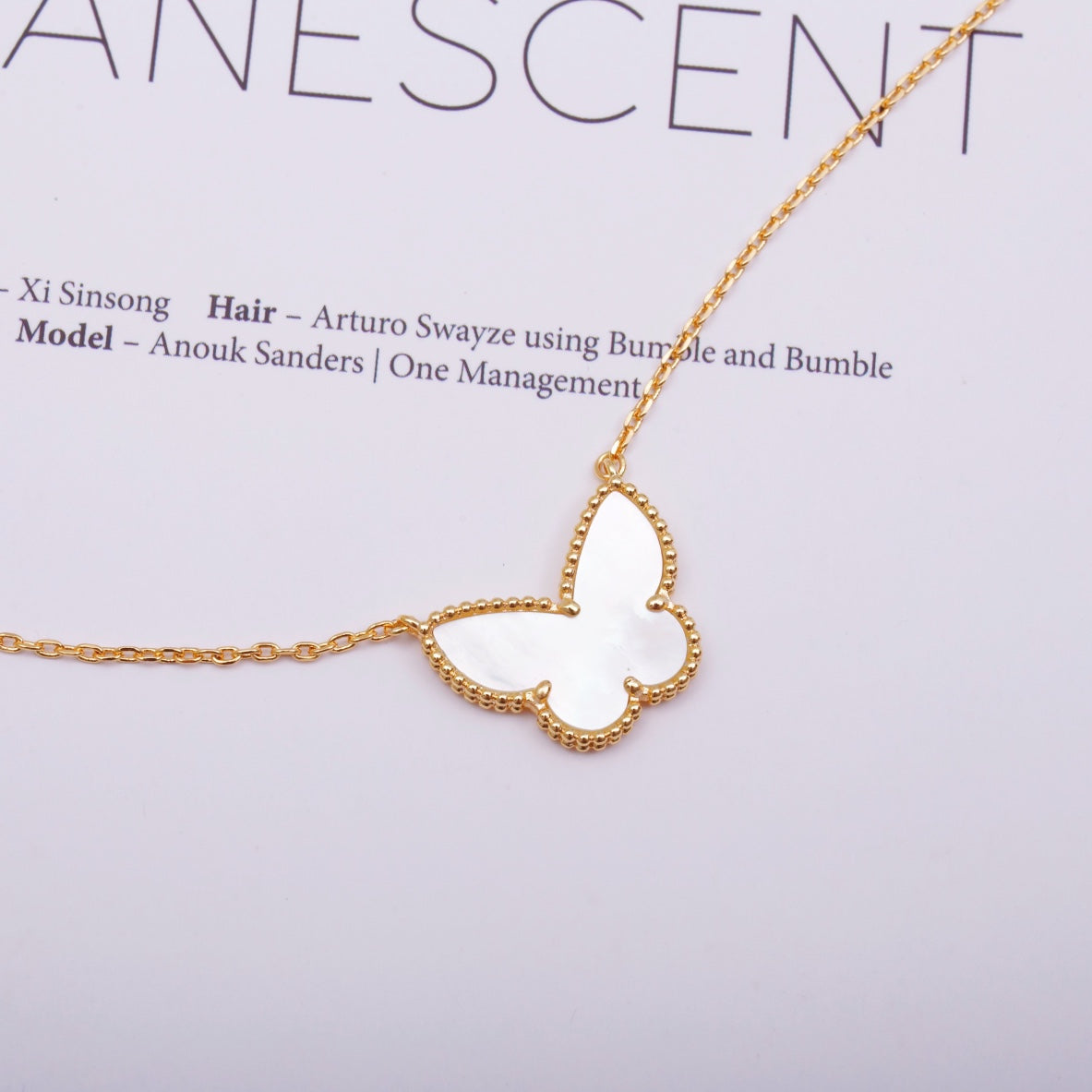 Van Cleef & Arpels LUCKY BUTTERFLY PEDANT NECKLACE GOLD MOP