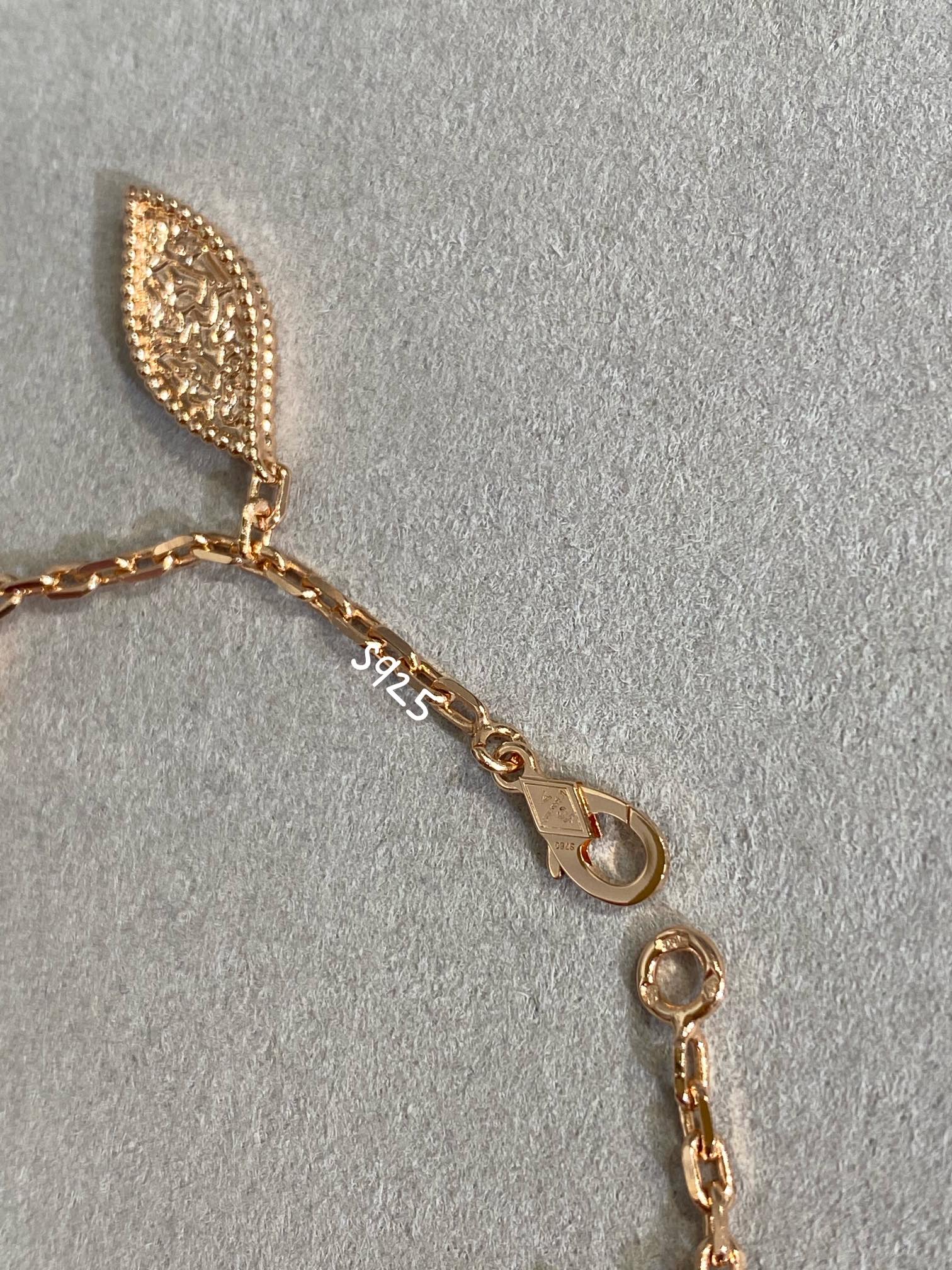 Van Cleef & Arpels LUCKY SPRING PINK GOLD BRACELET 5 MOTIF