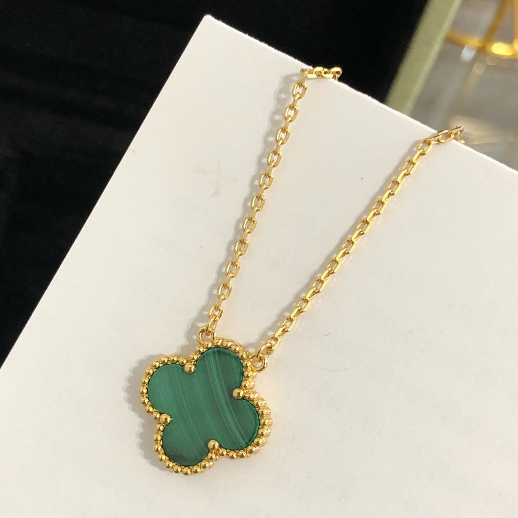 Van Cleef & Arpels CLOVER MALACHITE NECKLACE