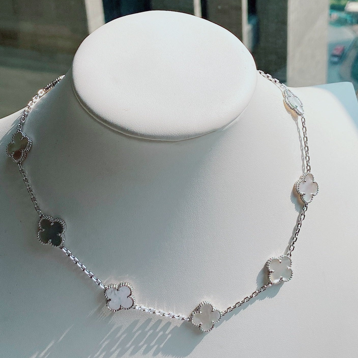 Van Cleef & Arpels VINTAGE MOP NECKLACE 10 MOTIFS SILVER