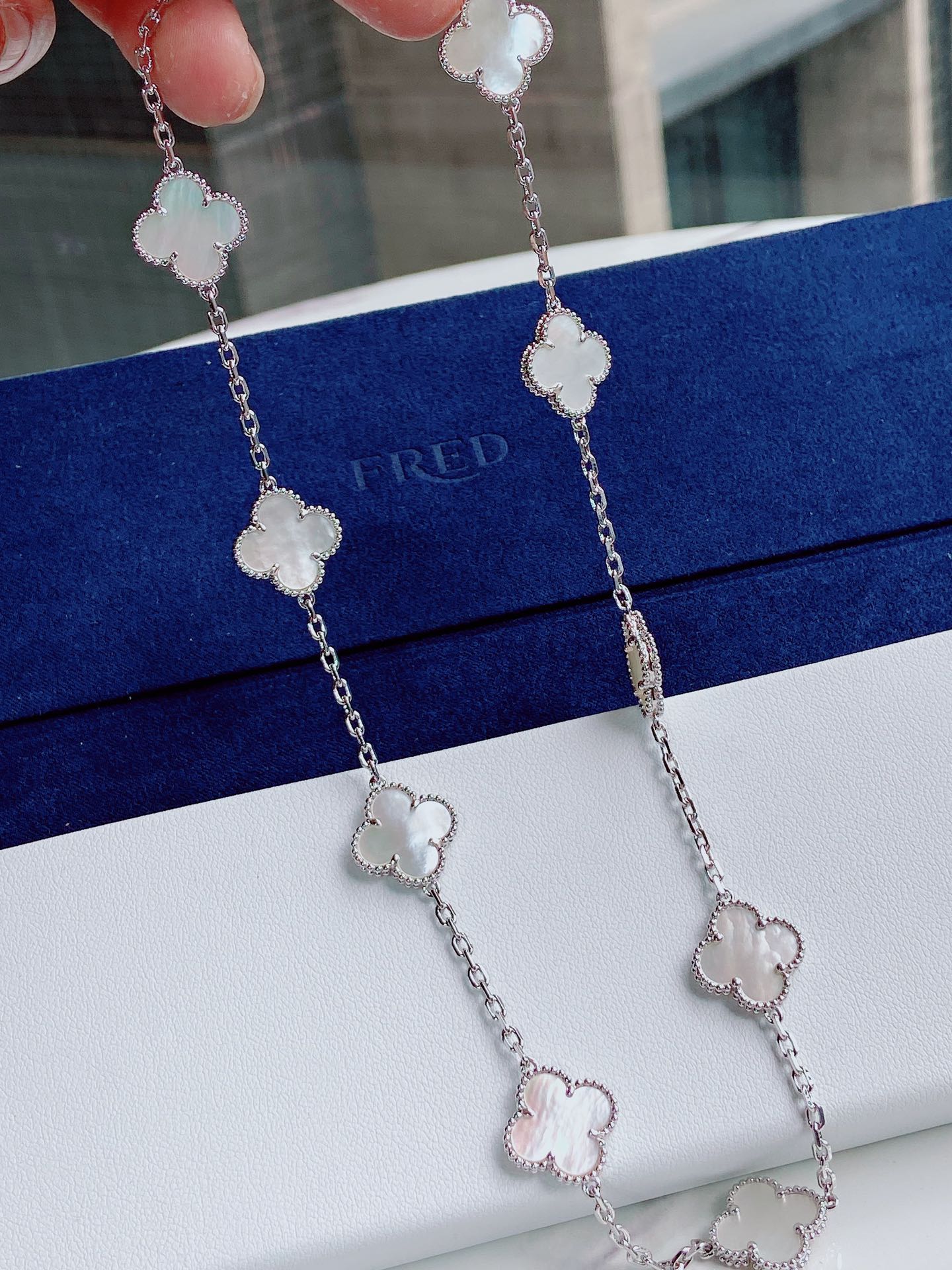 Van Cleef & Arpels VINTAGE MOP NECKLACE 10 MOTIFS SILVER