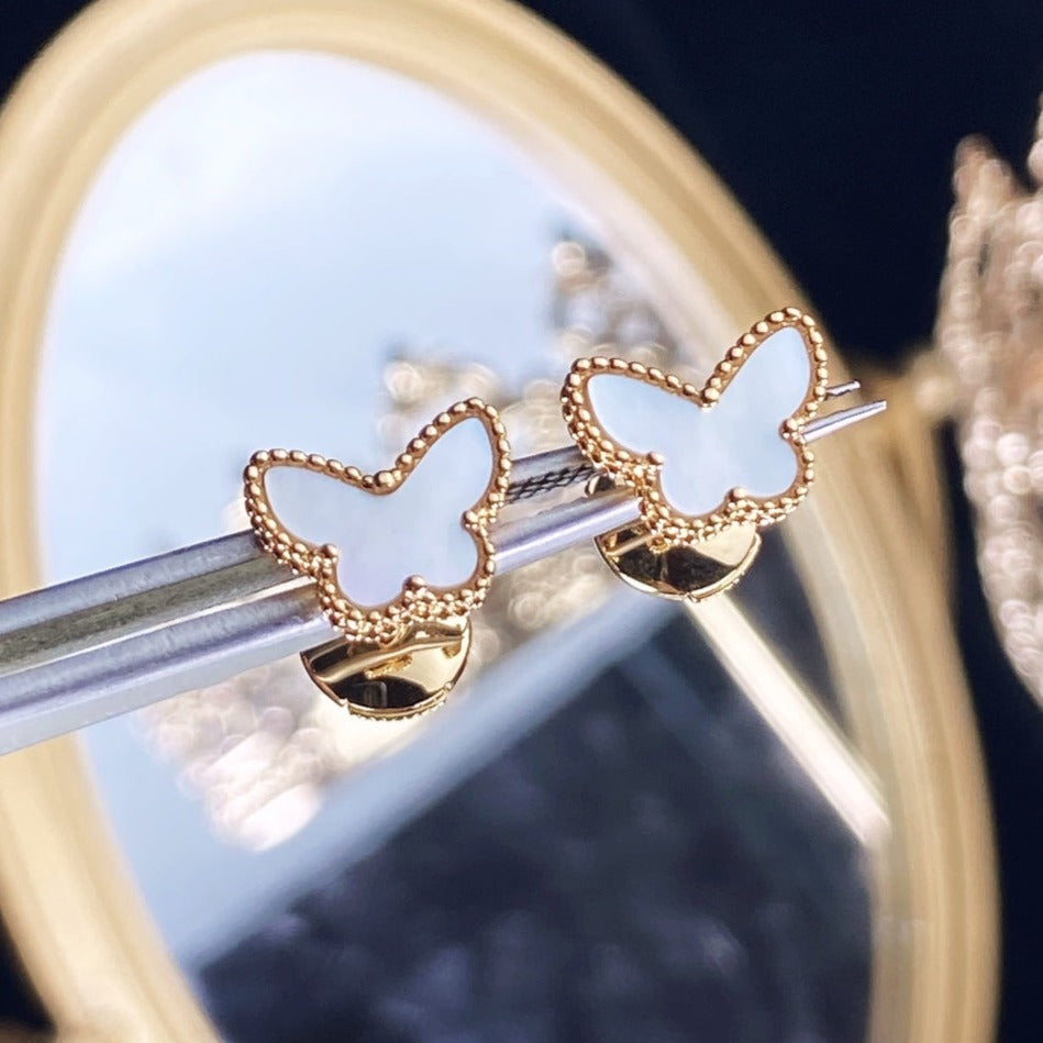 Van Cleef & Arpels SWEET BUTTERFLY EARSTUDS GOLD MOP