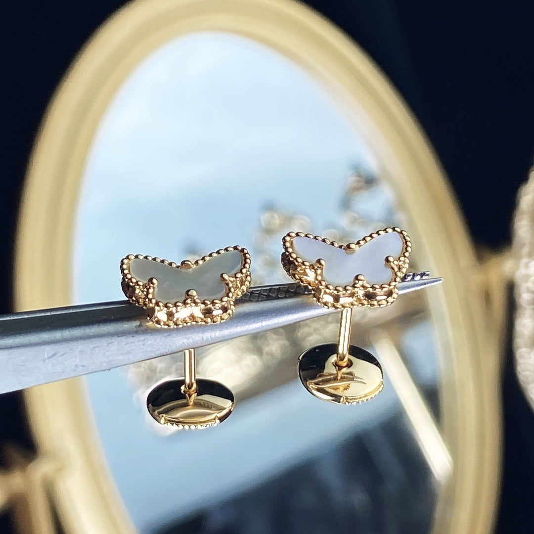 Van Cleef & Arpels SWEET BUTTERFLY EARSTUDS GOLD MOP