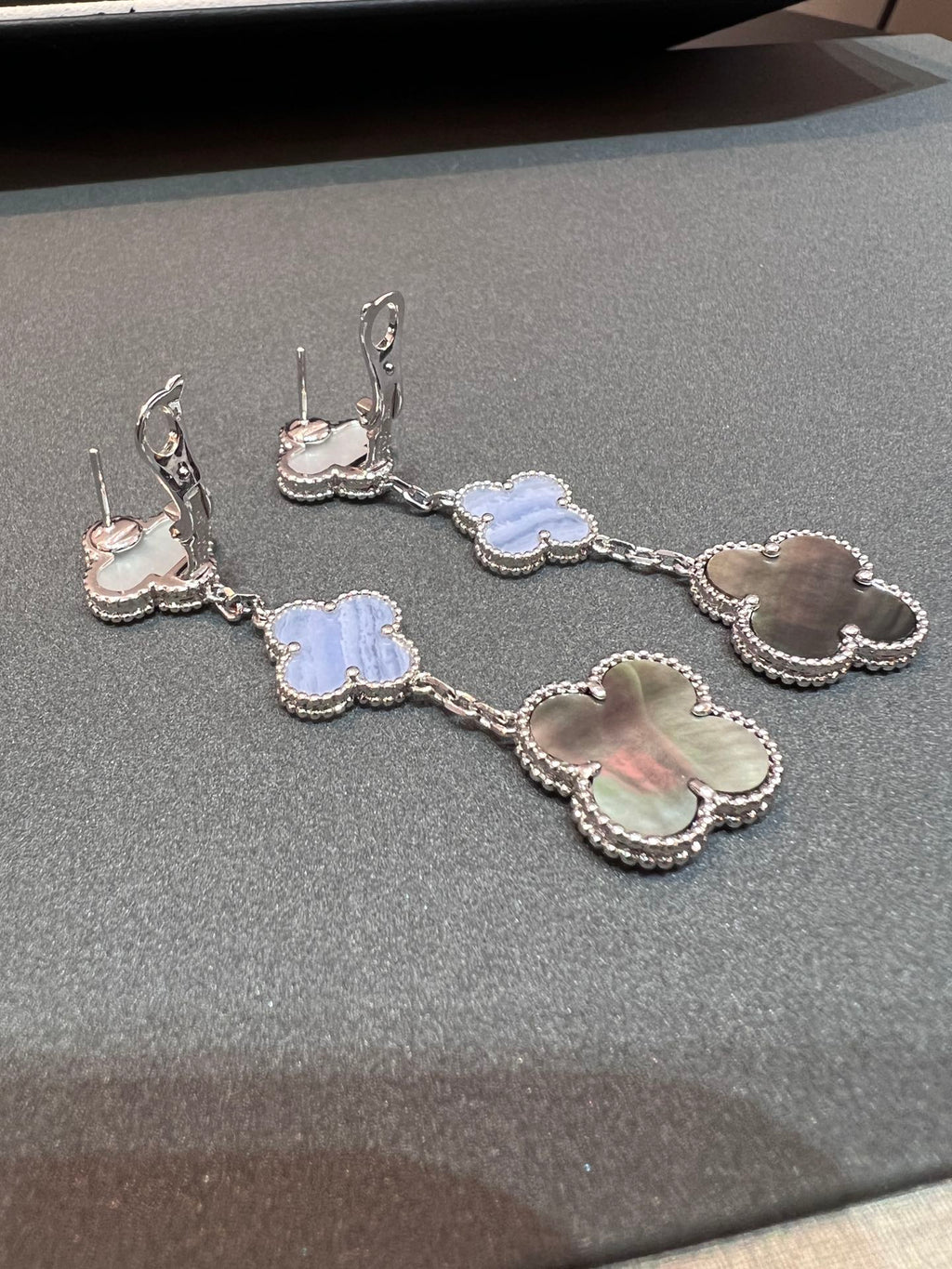 Van Cleef & Arpels CLOVER MOP 3 MOTIFS SILVER EARRINGS