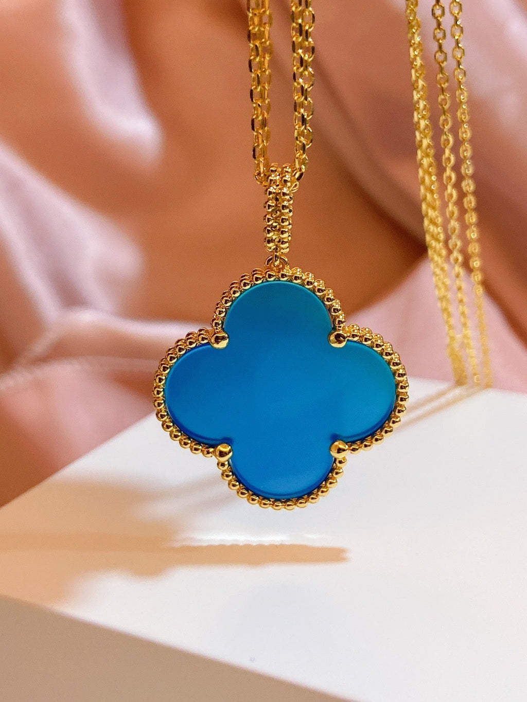 Van Cleef & Arpels CLOVER GOLD TURQUOISE NECKLACE