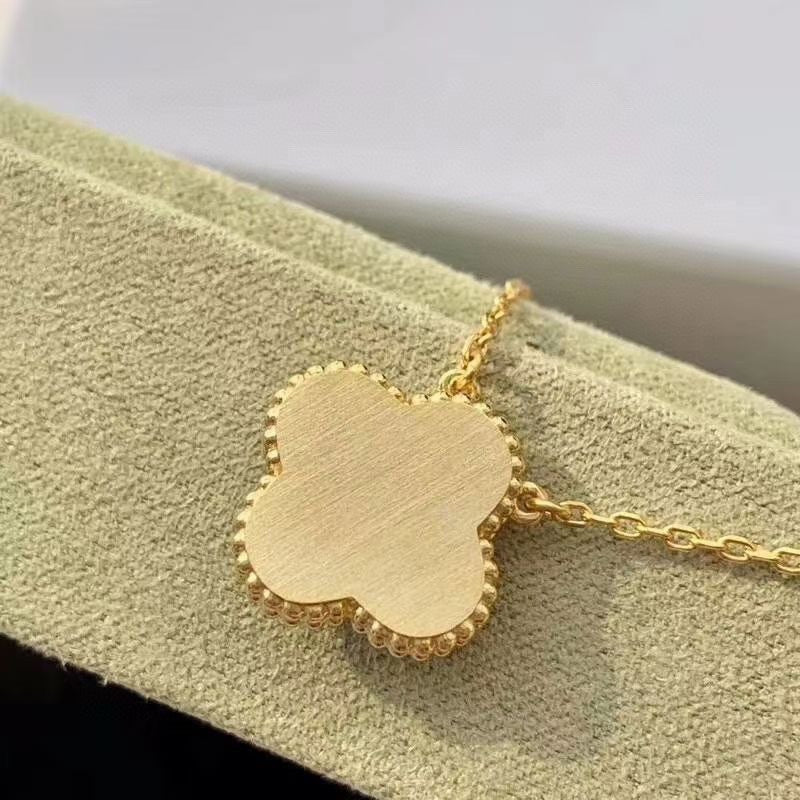 Van Cleef & Arpels CLOVER CLOVER PEDANT MALACHITE GOLD NECKLACE