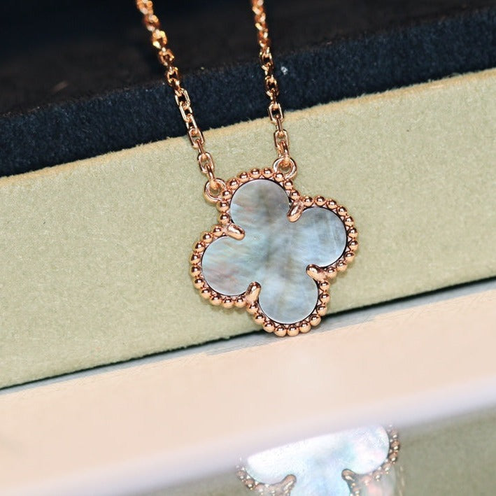 Van Cleef & Arpels CLOVER MOP PINK GOLD NECKLACE