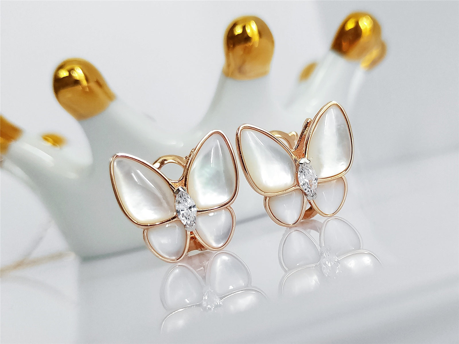 Van Cleef & Arpels BUTTERFLY MOP DIAMOND PINK GOLD EARRINGS