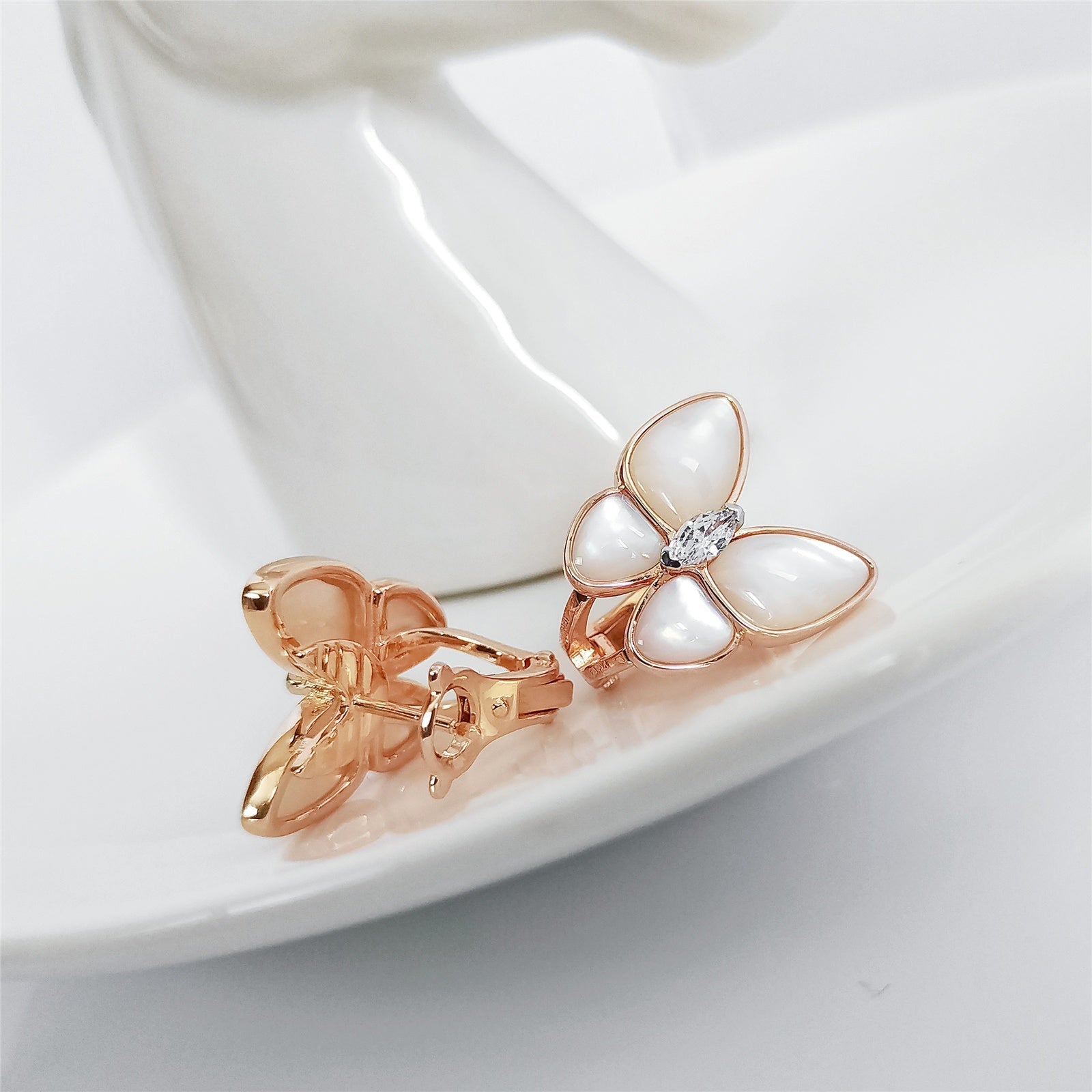 Van Cleef & Arpels BUTTERFLY MOP DIAMOND PINK GOLD EARRINGS