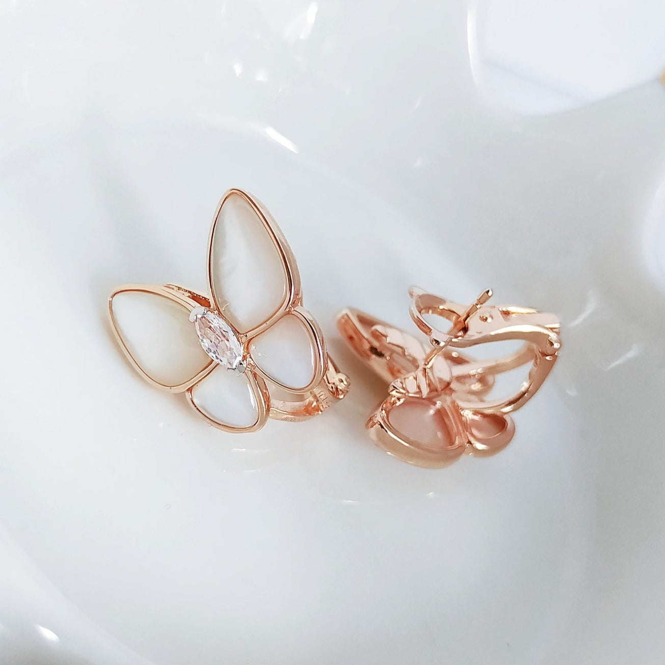 Van Cleef & Arpels BUTTERFLY MOP DIAMOND PINK GOLD EARRINGS