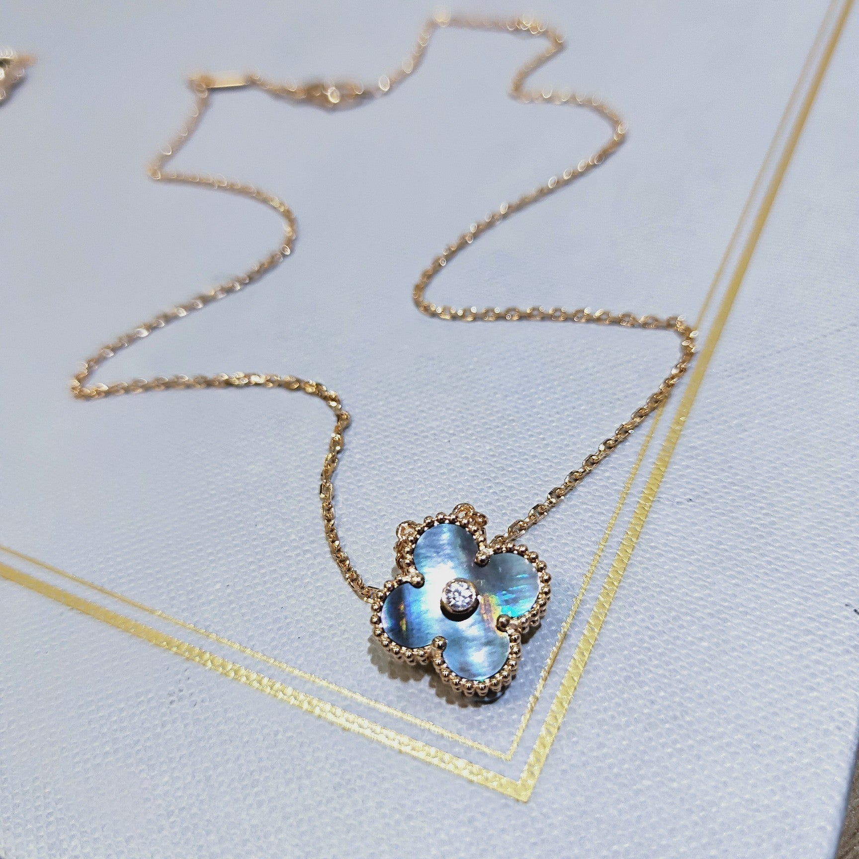 Van Cleef & Arpels CLOVER GOLD DARK MOP CLOVER NECKLACE