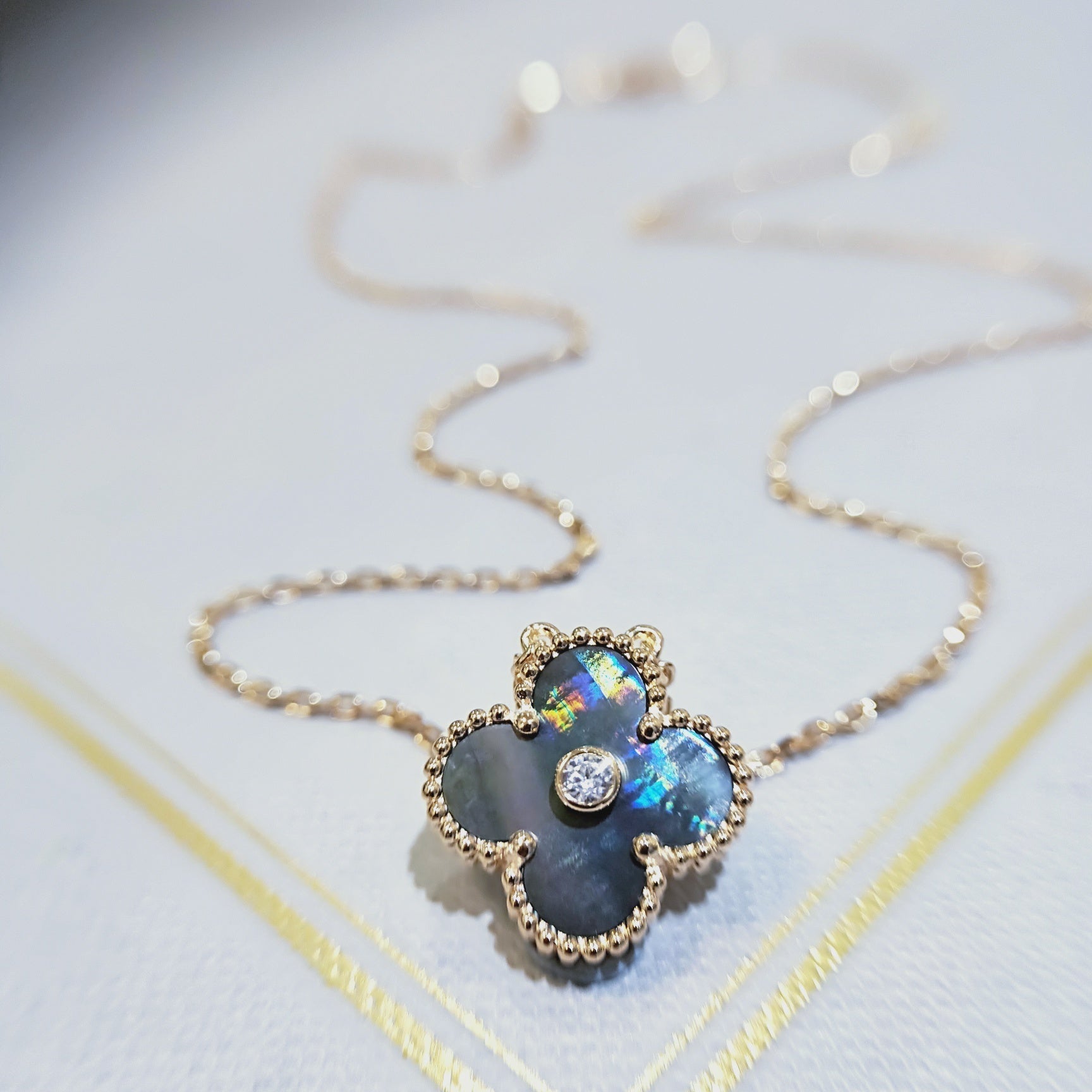 Van Cleef & Arpels CLOVER GOLD DARK MOP CLOVER NECKLACE