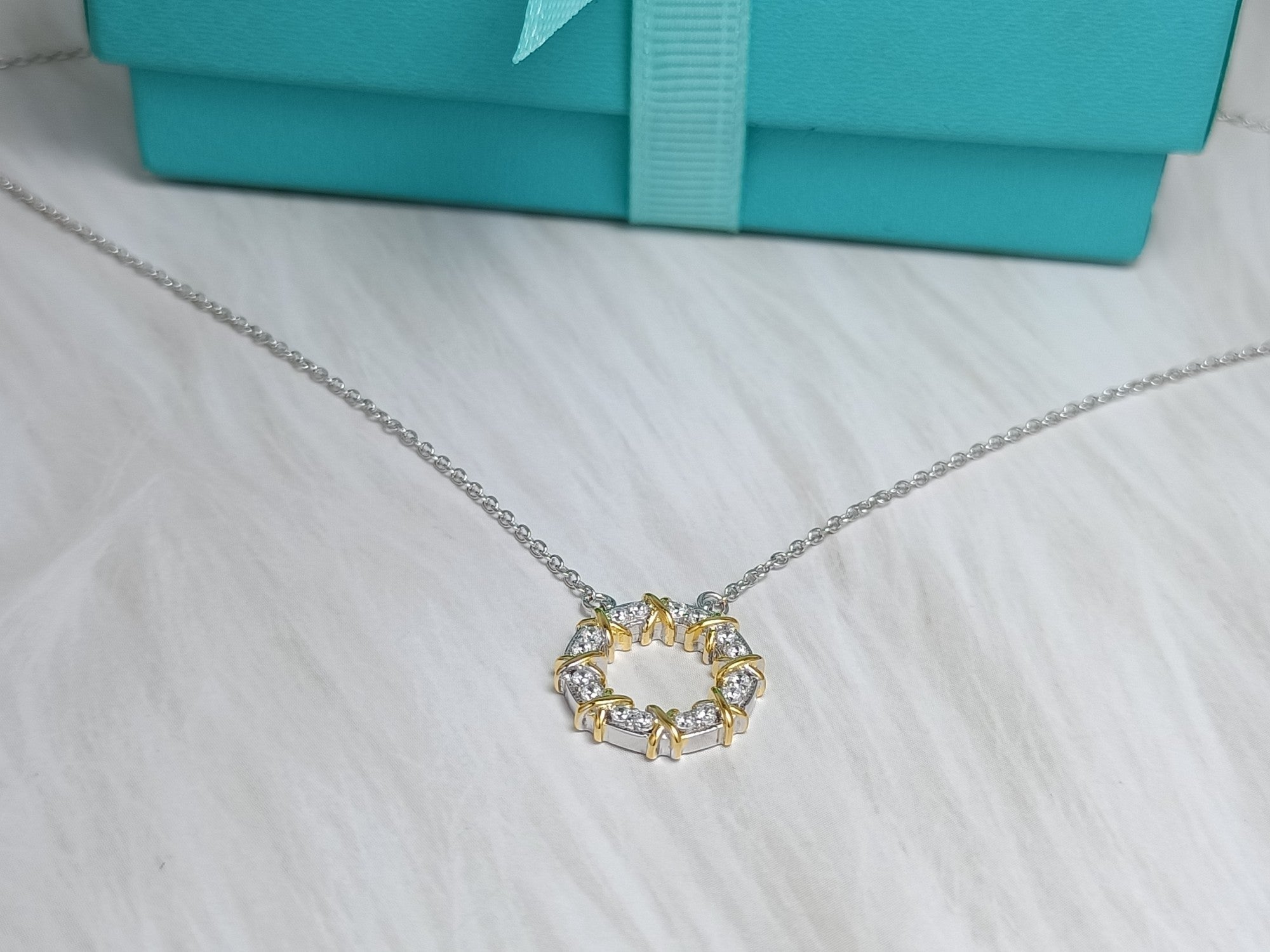 TIFFANY SIXTEEN STONE NECKLACE