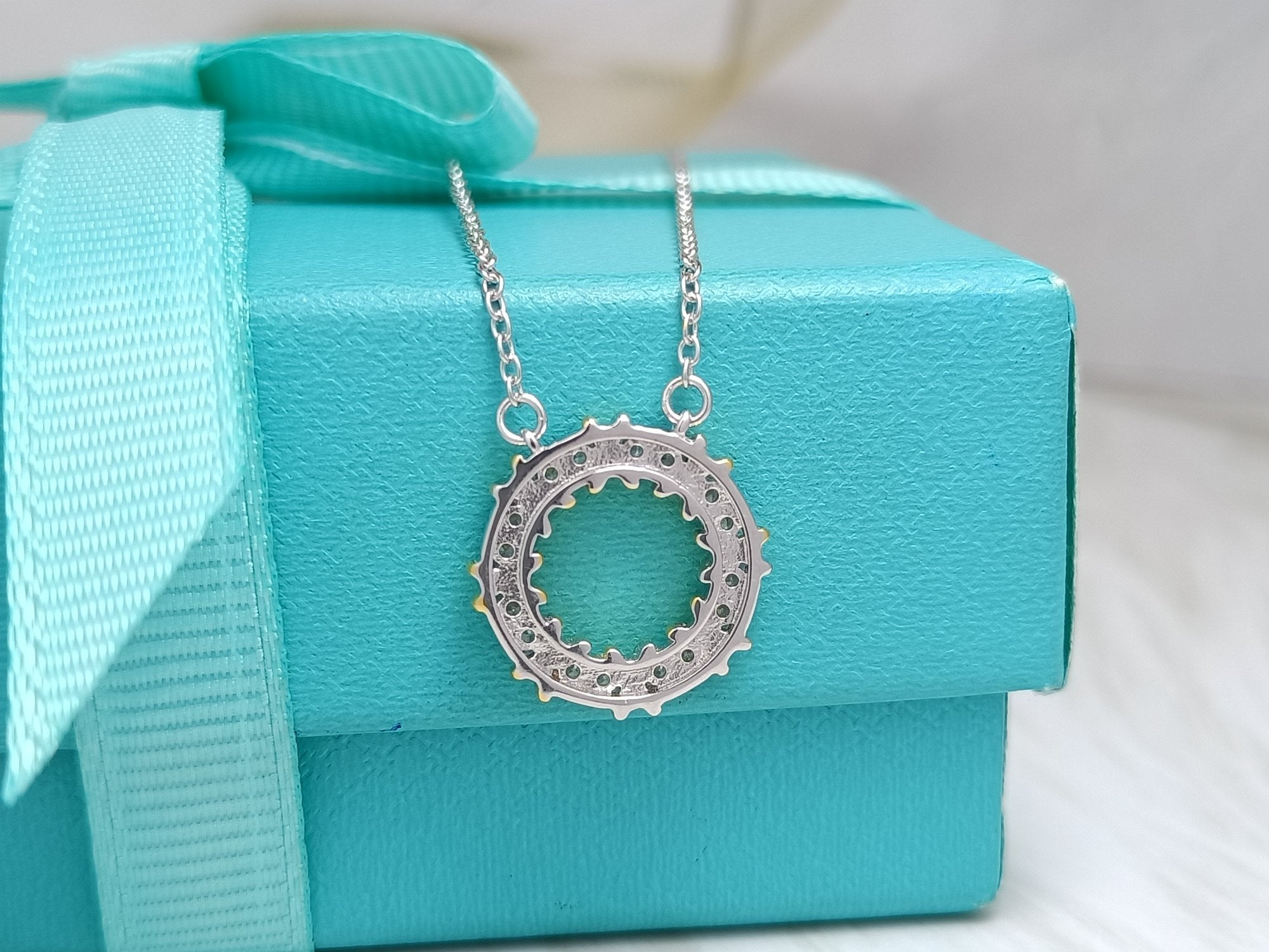 TIFFANY SIXTEEN STONE NECKLACE