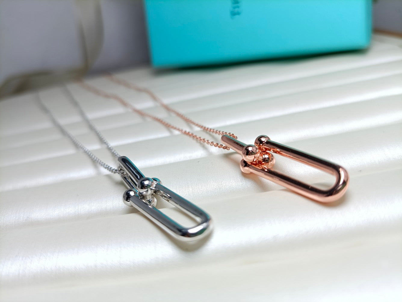 TIFFANY HARDWEAR DROP DOUBLE LINK PEDANT NECKLACE