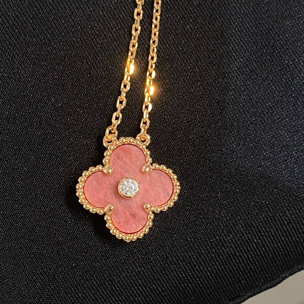 Van Cleef & Arpels CLOVER RHODONITE 1 DIAMOND PINK GOLD NECKLACE