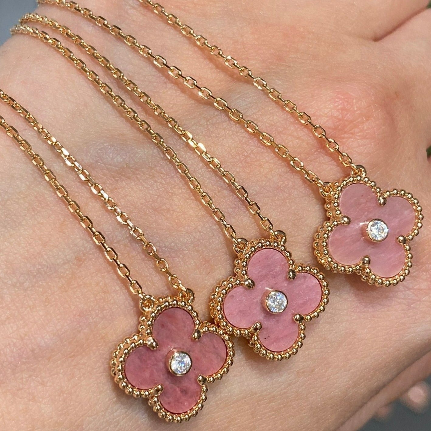 Van Cleef & Arpels CLOVER RHODONITE 1 DIAMOND PINK GOLD NECKLACE