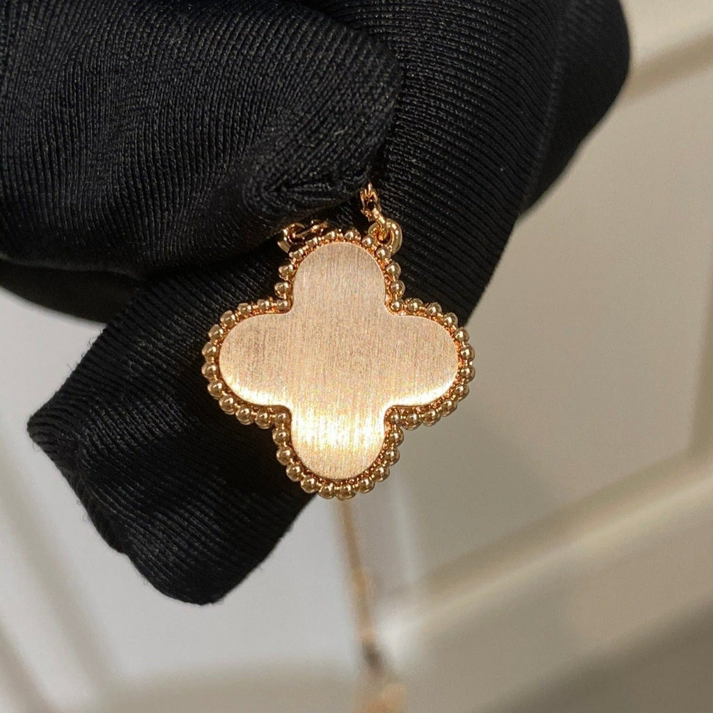 Van Cleef & Arpels CLOVER RHODONITE 1 DIAMOND PINK GOLD NECKLACE