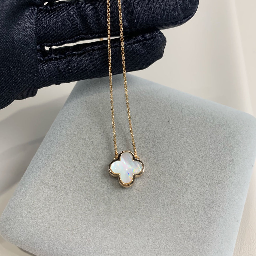 Van Cleef & Arpels PURE CLOVER PINK GOLD MOP NECKLACE