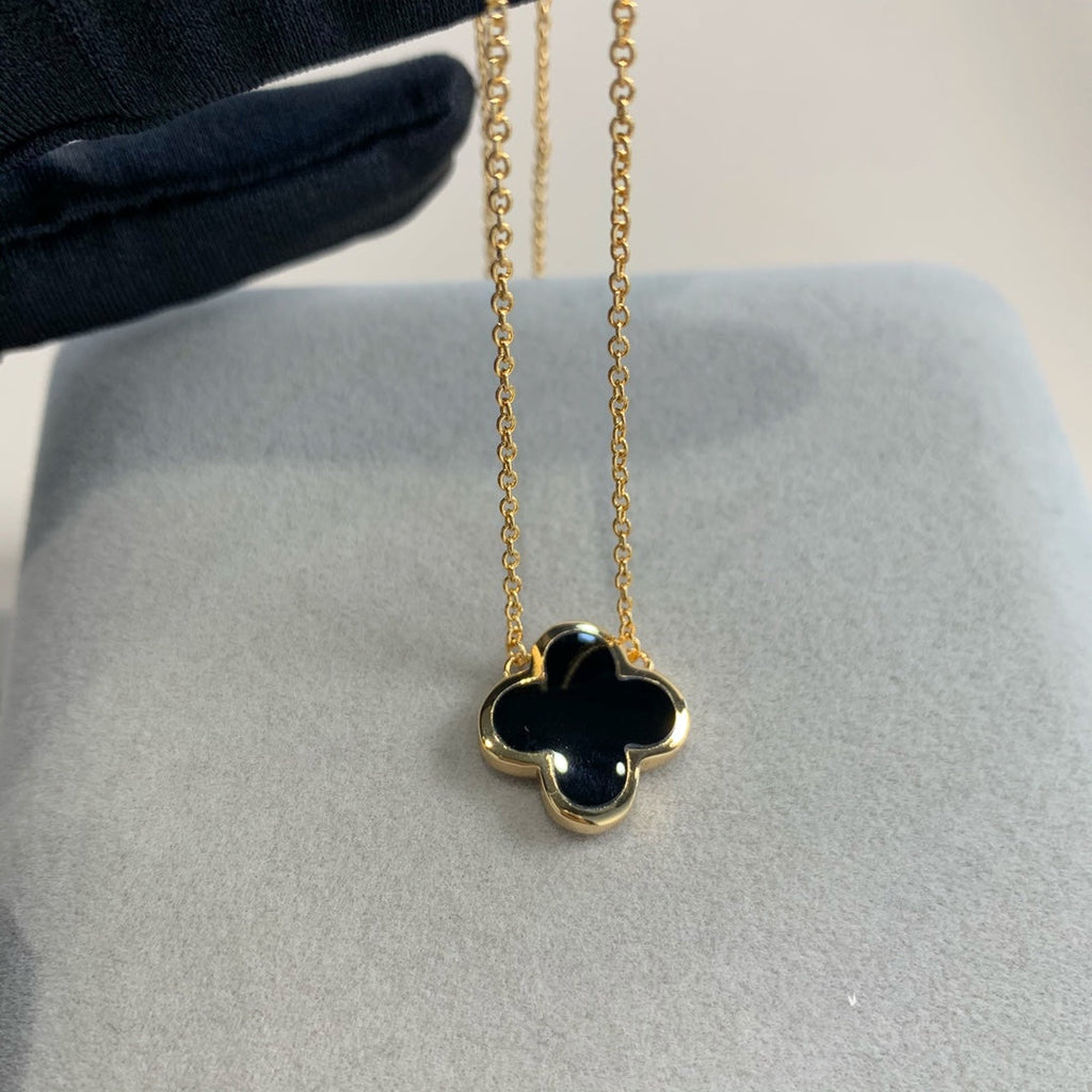Van Cleef & Arpels PURE CLOVER PINK GOLD ONYX NECKLACE