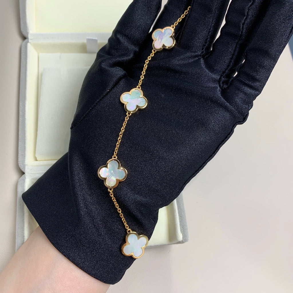 Van Cleef & Arpels PURE CLOVER MOP BRACELET 4 MOTIFS
