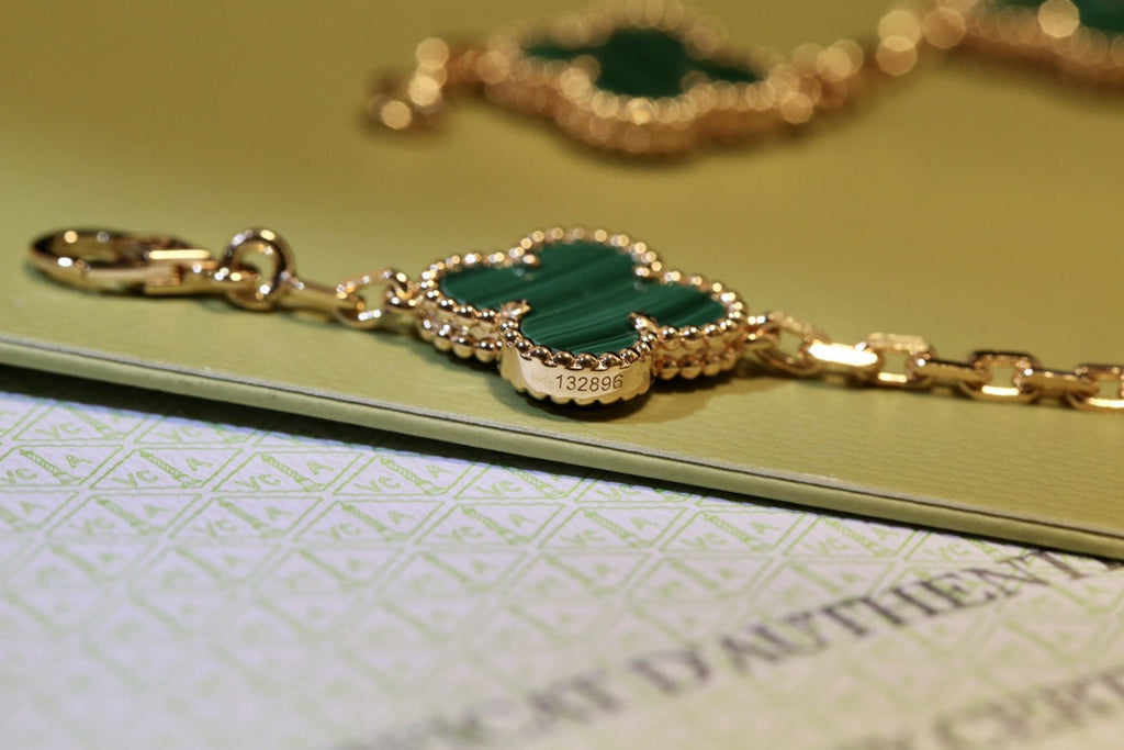 Van Cleef & Arpels CLOVER MALACHITE BRACELET 5 MOTIFS