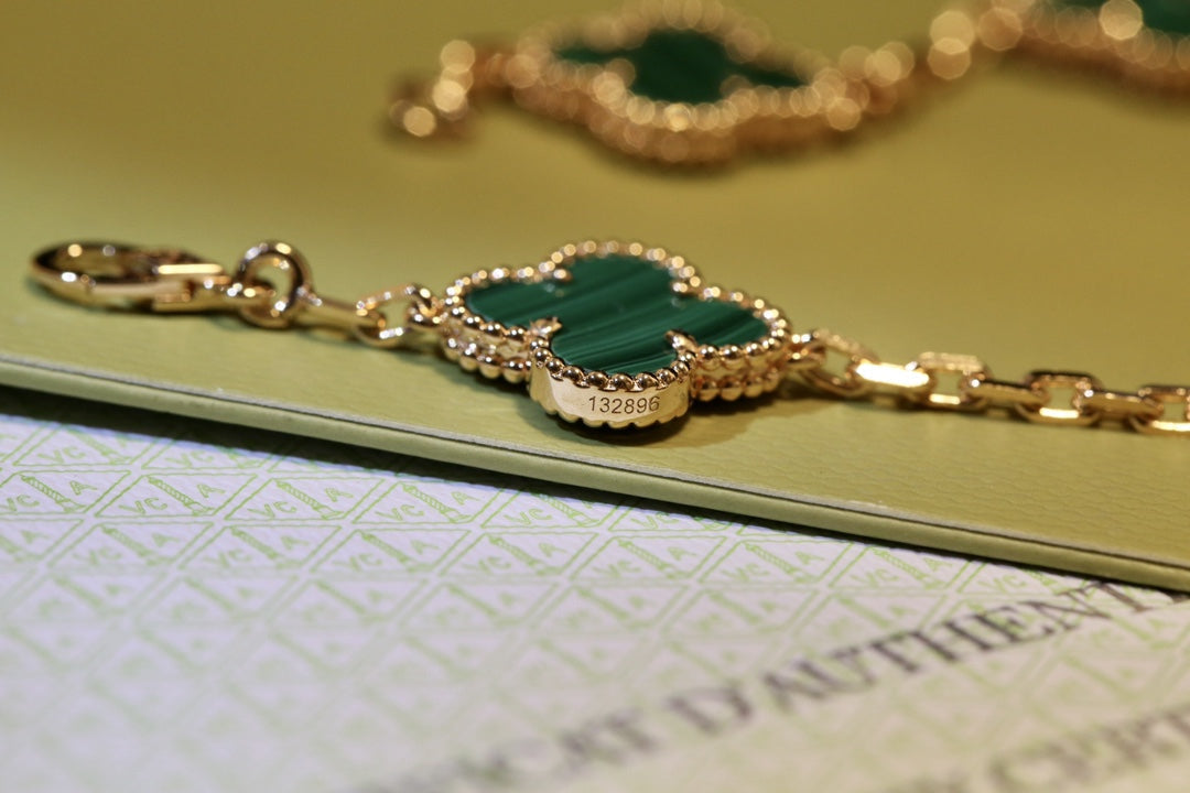 Van Cleef & Arpels CLOVER MALACHITE BRACELET 5 MOTIFS