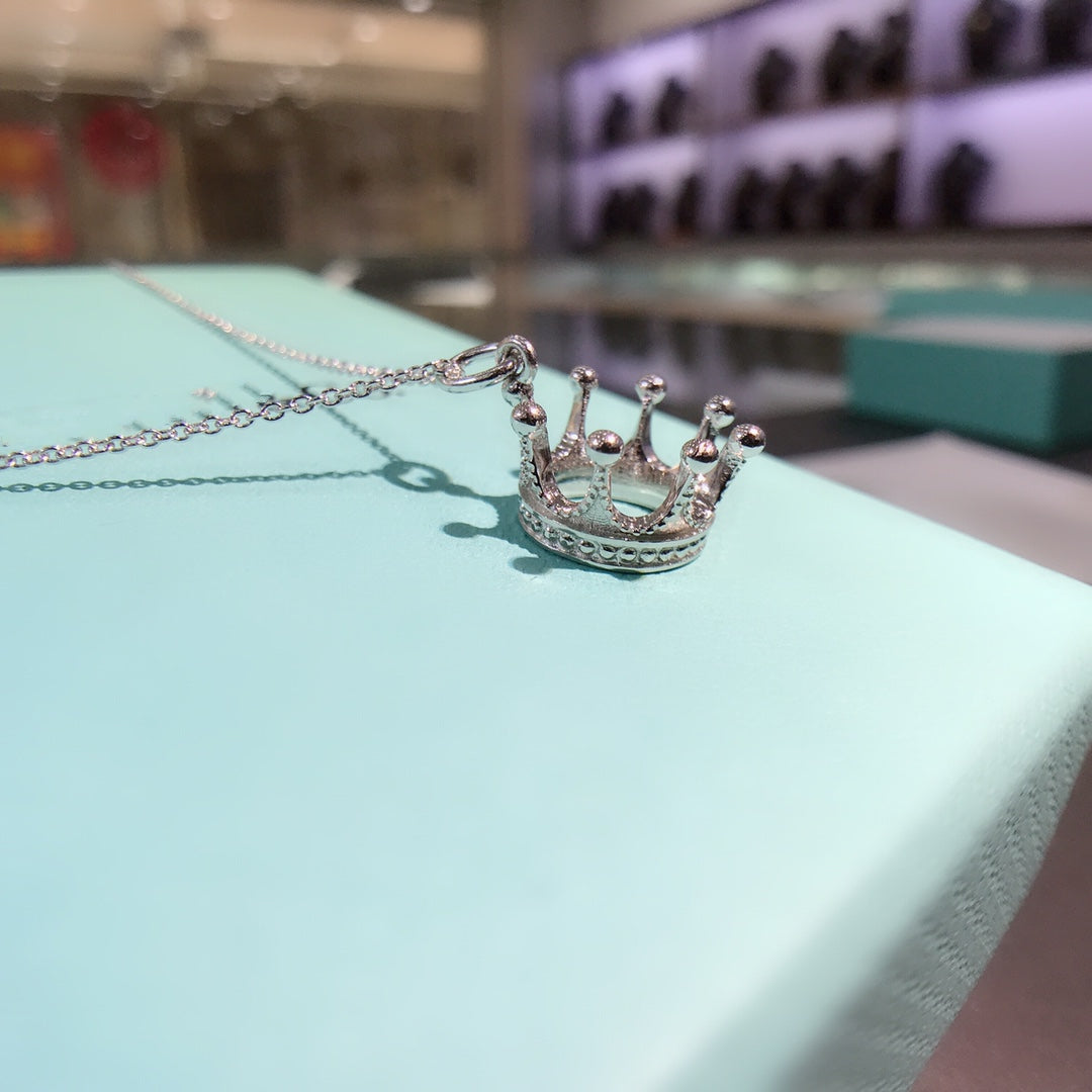 TIFFANY CROWN PEDANT NECKLACE