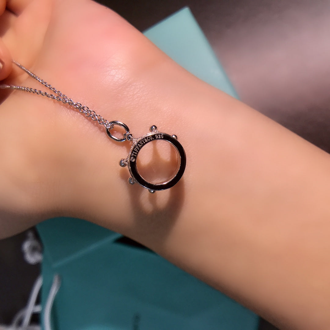 TIFFANY CROWN PEDANT NECKLACE