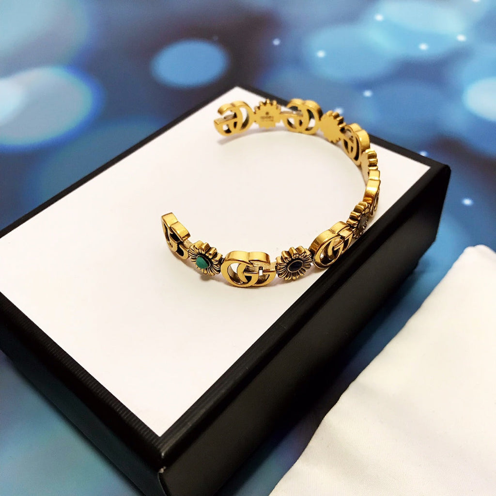GUCCI MOTIF GOLD CUFF BRACELET