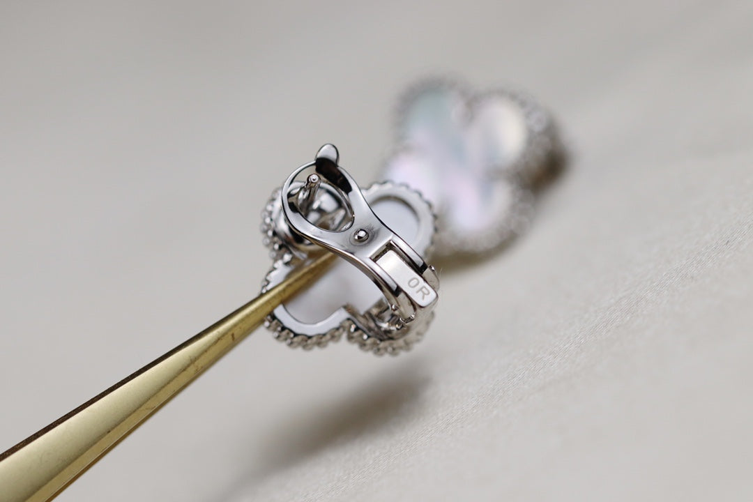 Van Cleef & Arpels VINTAGE CLOVER SILVER MOP EARRINGS
