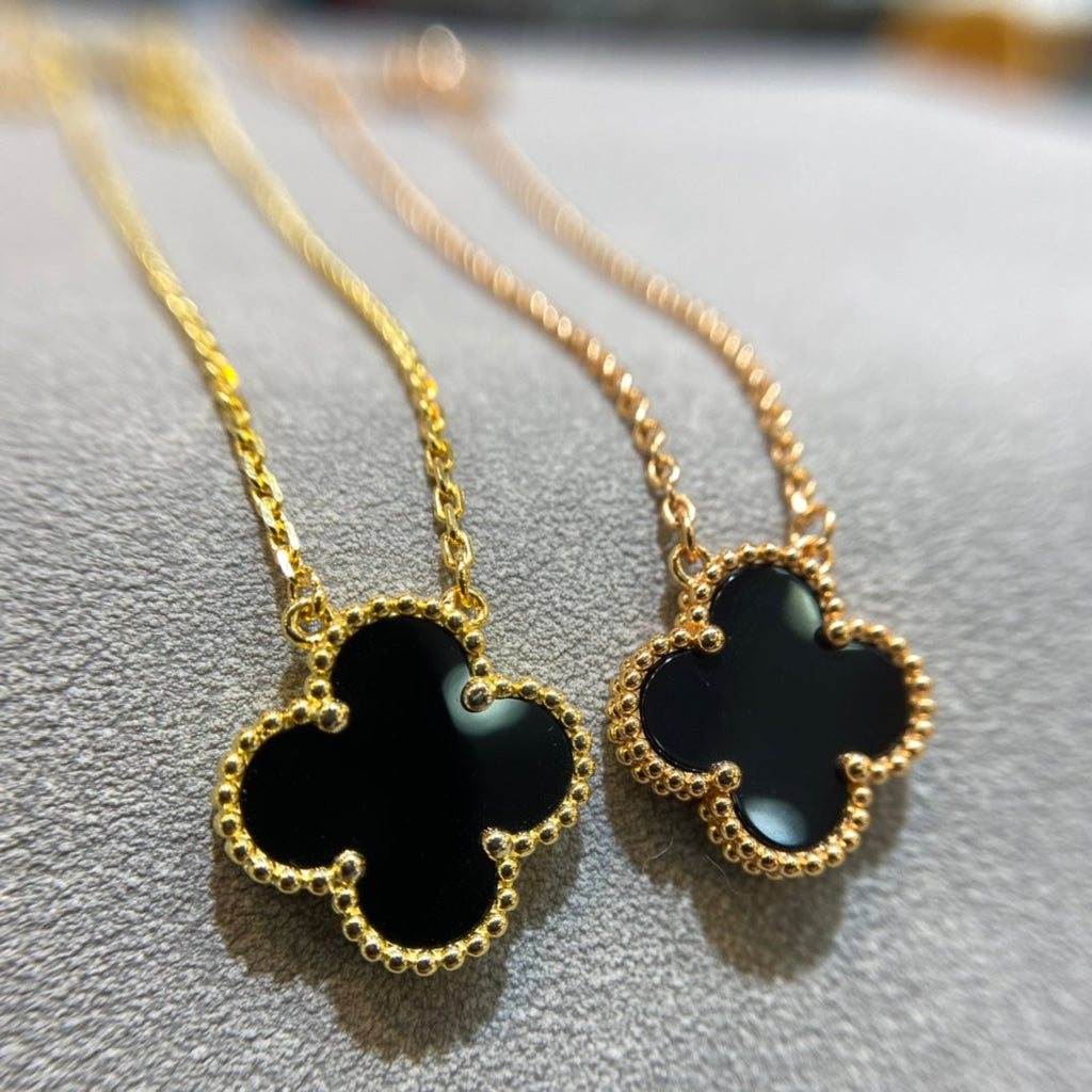 Van Cleef & Arpels CLOVER PEDANT ONYX NECKLACE