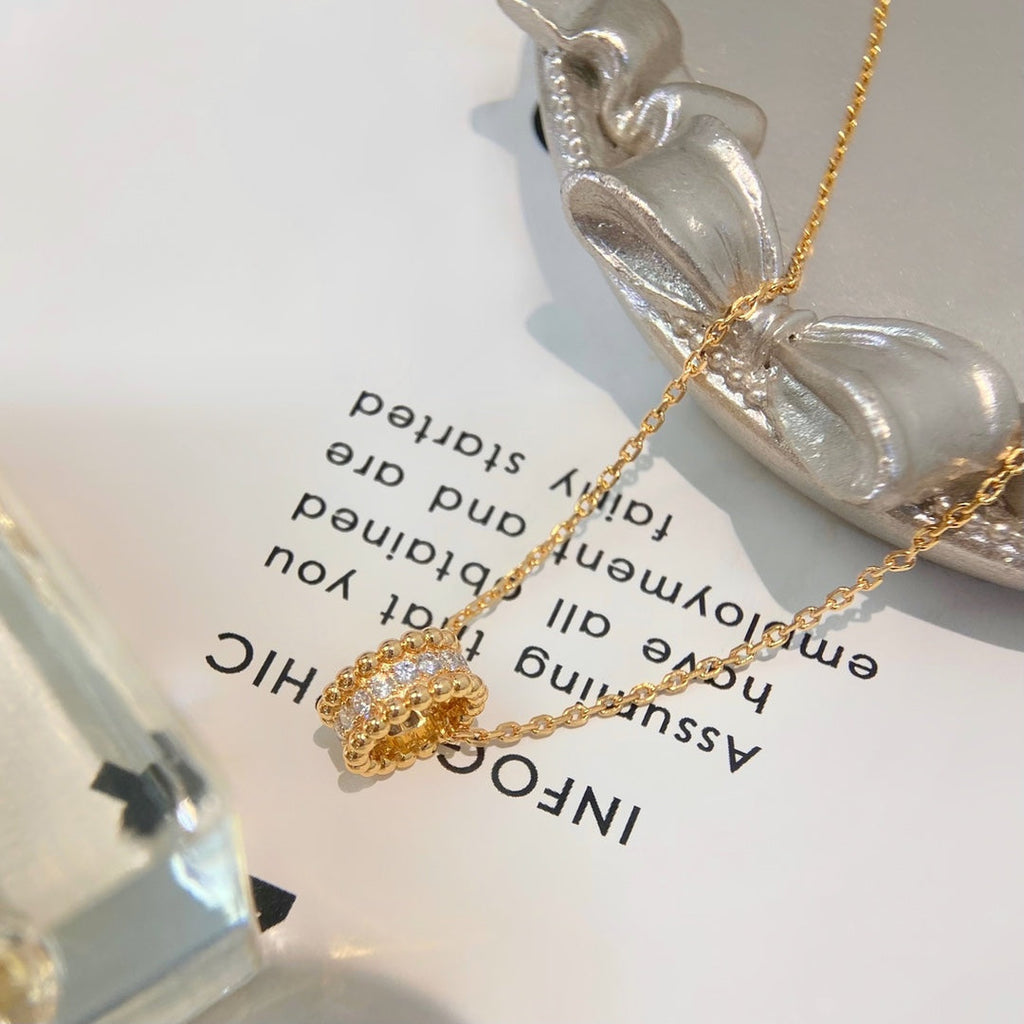 Van Cleef & Arpels PERLEE DIAMOND NECKLACE