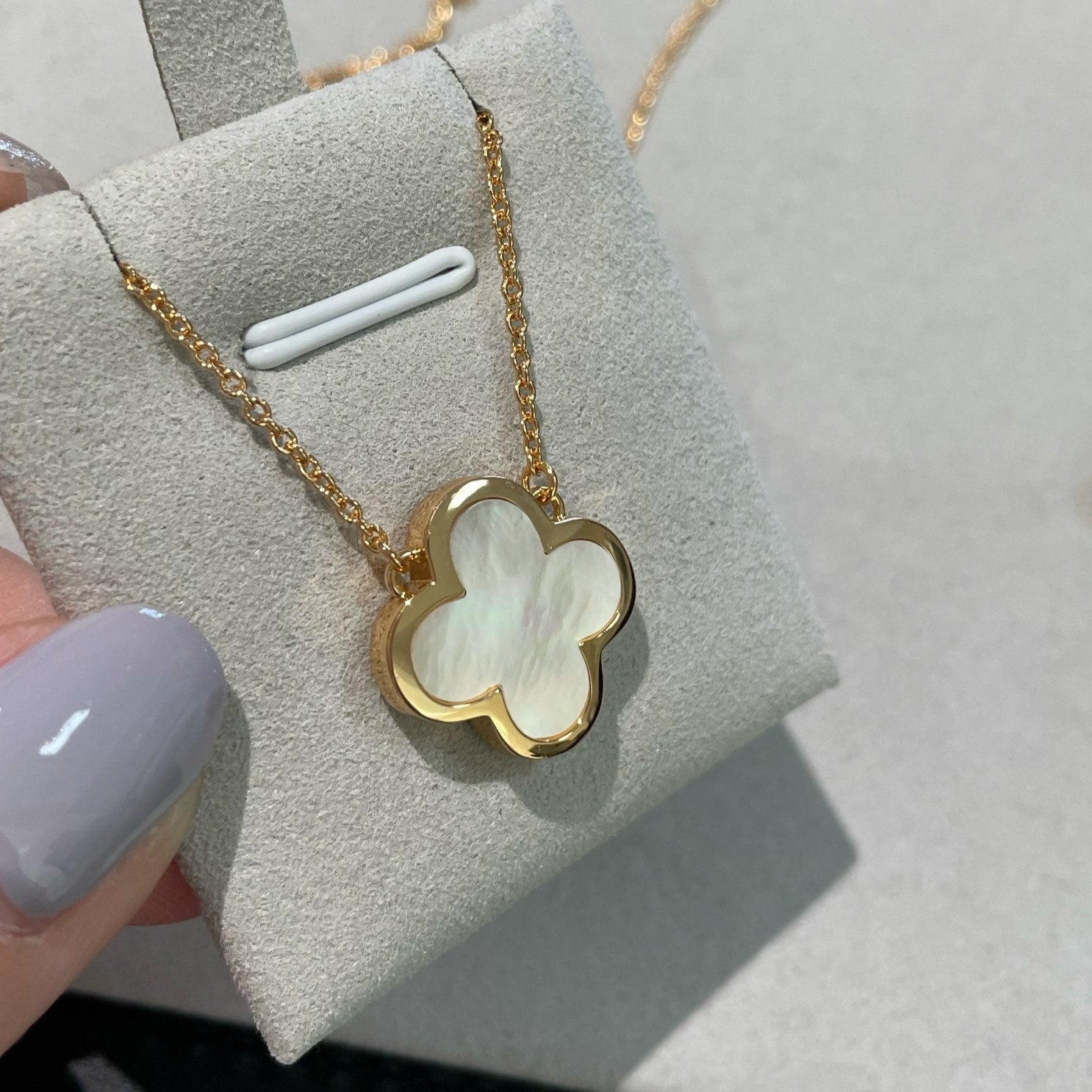 Van Cleef & Arpels PURE CLOVER PENDANT NECKLACE