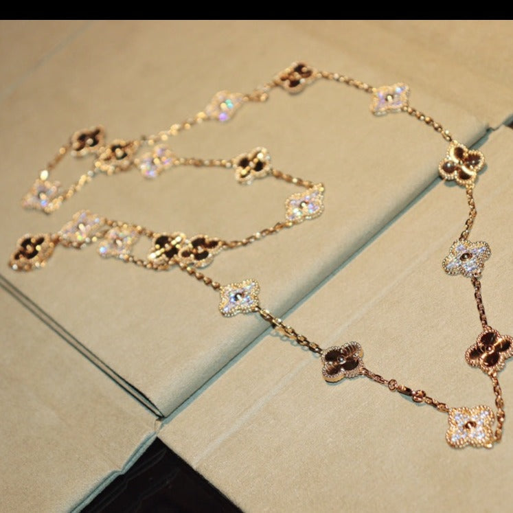 Van Cleef & Arpels CLOVER 20 MOTIFS DIAMOND GOLD