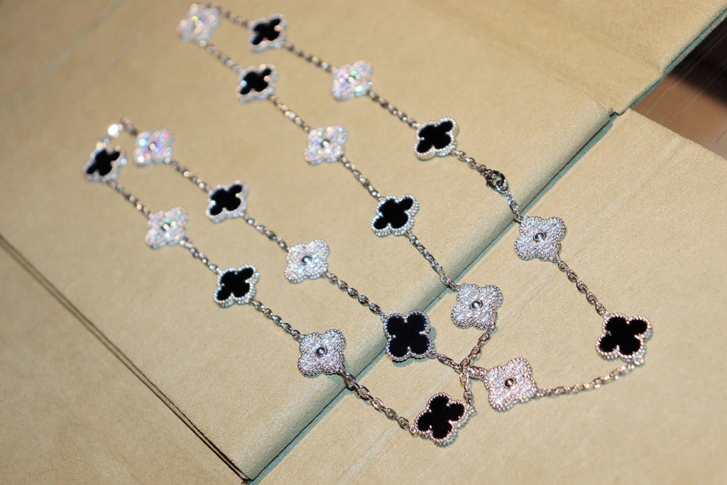 Van Cleef & Arpels CLOVER 20 MOTIFS ONYX DIAMOND SILVER