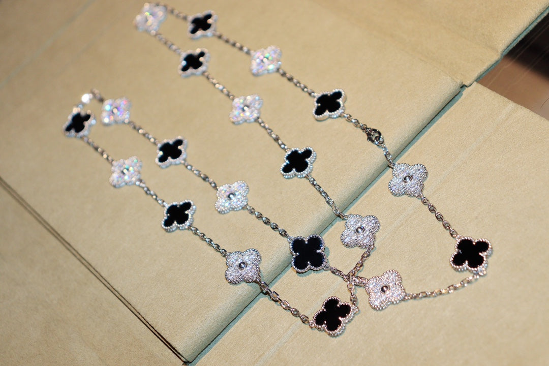 Van Cleef & Arpels CLOVER 20 MOTIFS ONYX DIAMOND SILVER