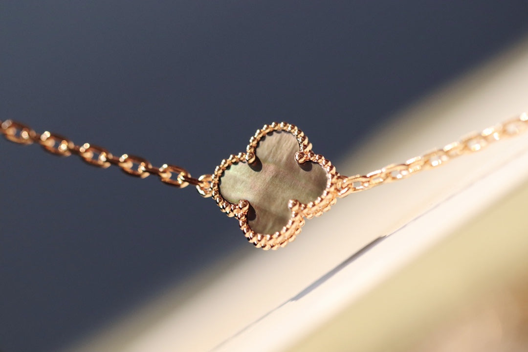 Van Cleef & Arpels CLOVER 20 MOTIFS DARK MOP DIAMOND PINK GOLD