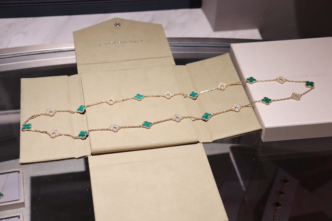 Van Cleef & Arpels CLOVER 20 MOTIFS MALACHITE DIAMOND GOLD