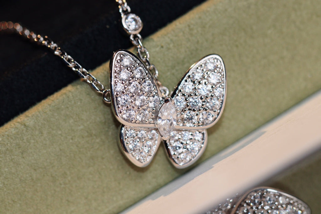 Van Cleef & Arpels BUTTERFLY DIAMOND NECKLACE