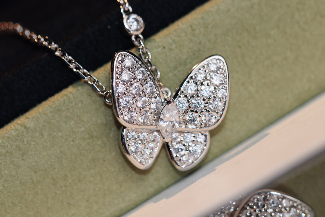 Van Cleef & Arpels BUTTERFLY DIAMOND NECKLACE