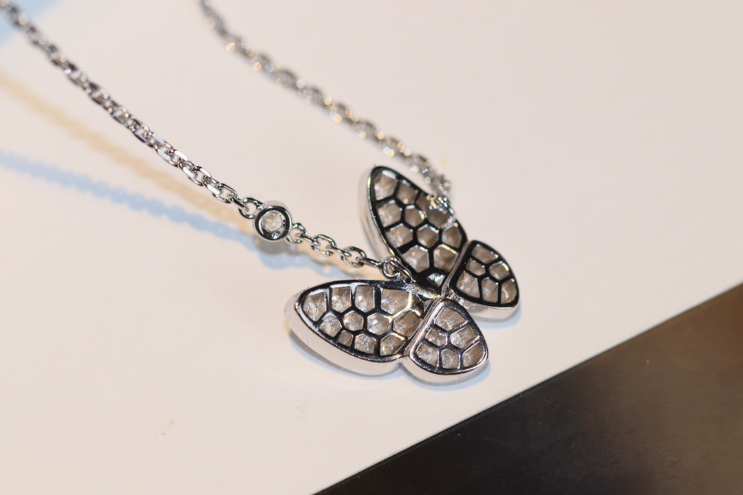 Van Cleef & Arpels BUTTERFLY DIAMOND NECKLACE