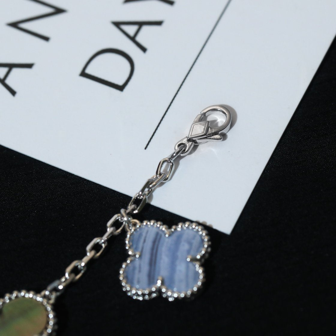 Van Cleef & Arpels CLOVER BRACELET 5 MOTIFS MOP CHALCEDONY SILVER