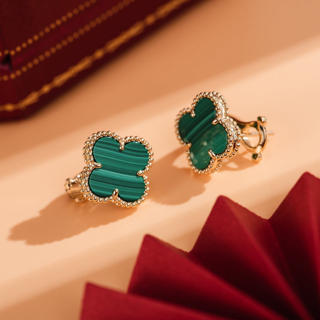 Van Cleef & Arpels CLOVER MEDIUM MALACHITE PINK GODL EARRINGS