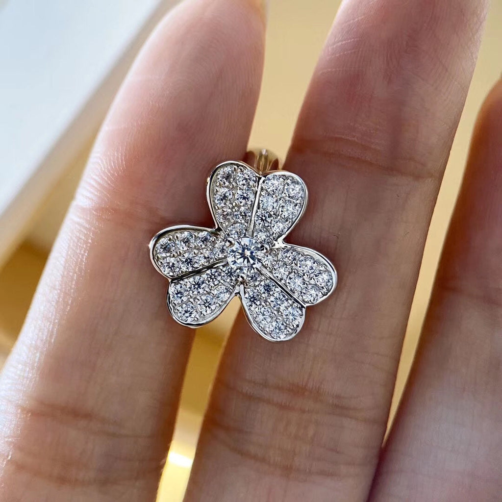 Van Cleef & Arpels CLOVER COMOS SILVER DIAMOND EARRINGS