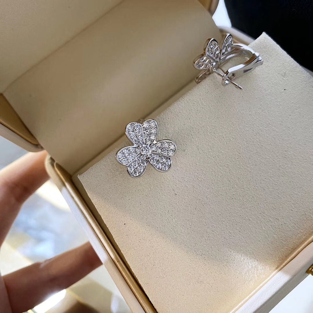 Van Cleef & Arpels CLOVER COMOS SILVER DIAMOND EARRINGS