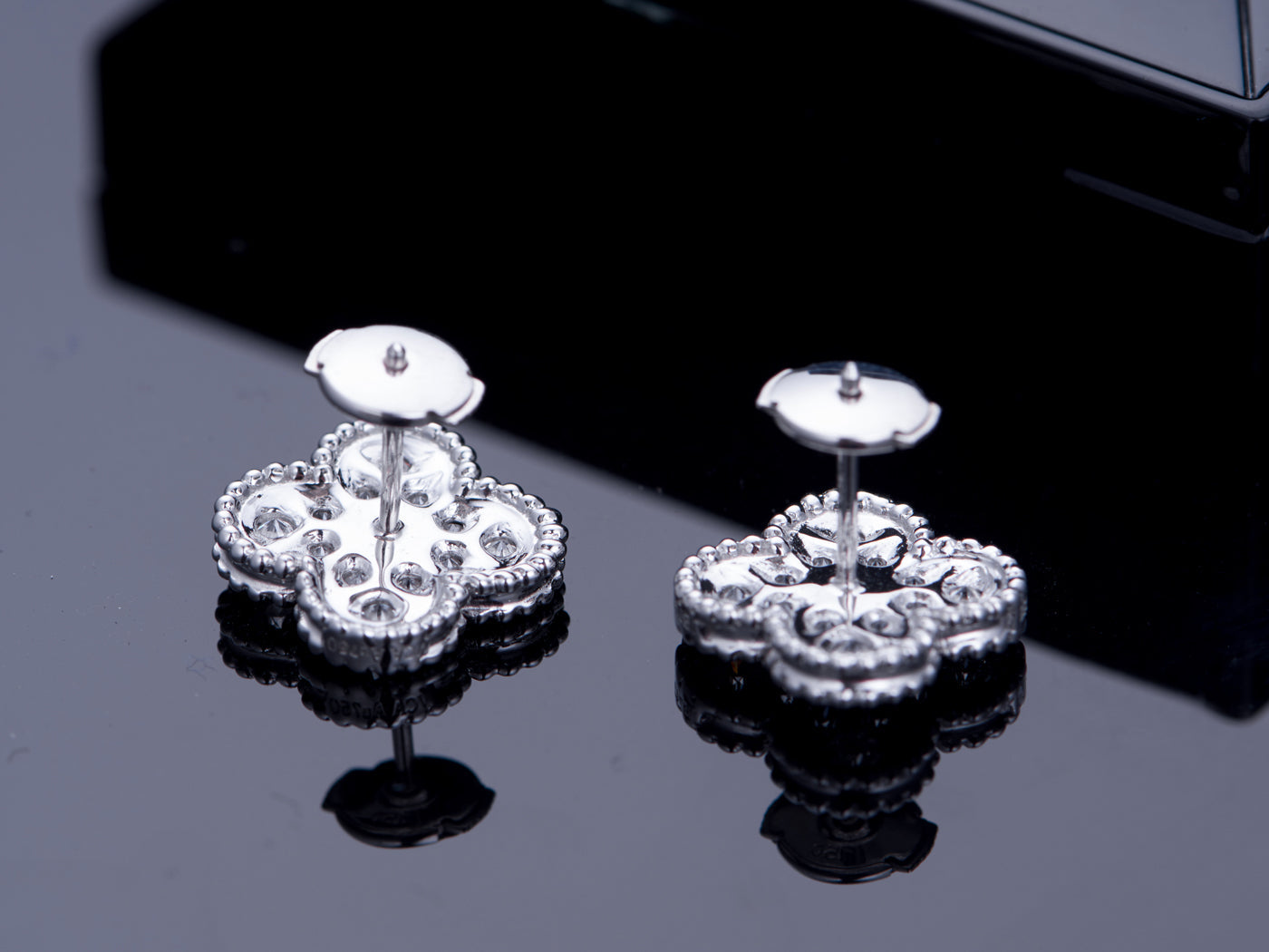 Van Cleef & Arpels CLOVER SILVER DIAMOND STUD EARRINGS